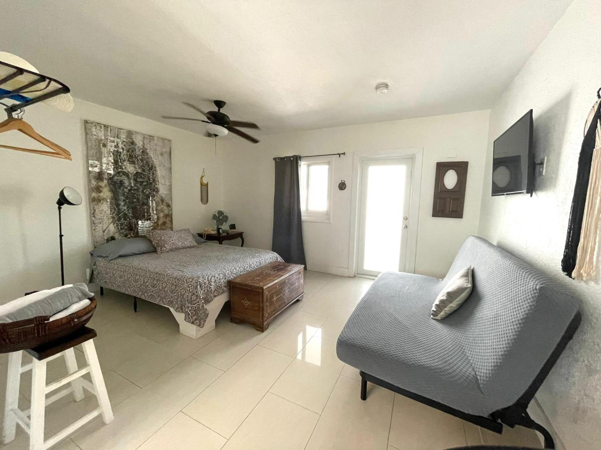 Private Studio Blocks From Coconut Grove Miami Exterior foto